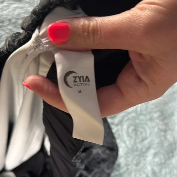 Zyia Black Leopard Club Shorts - Picture 3 of 3